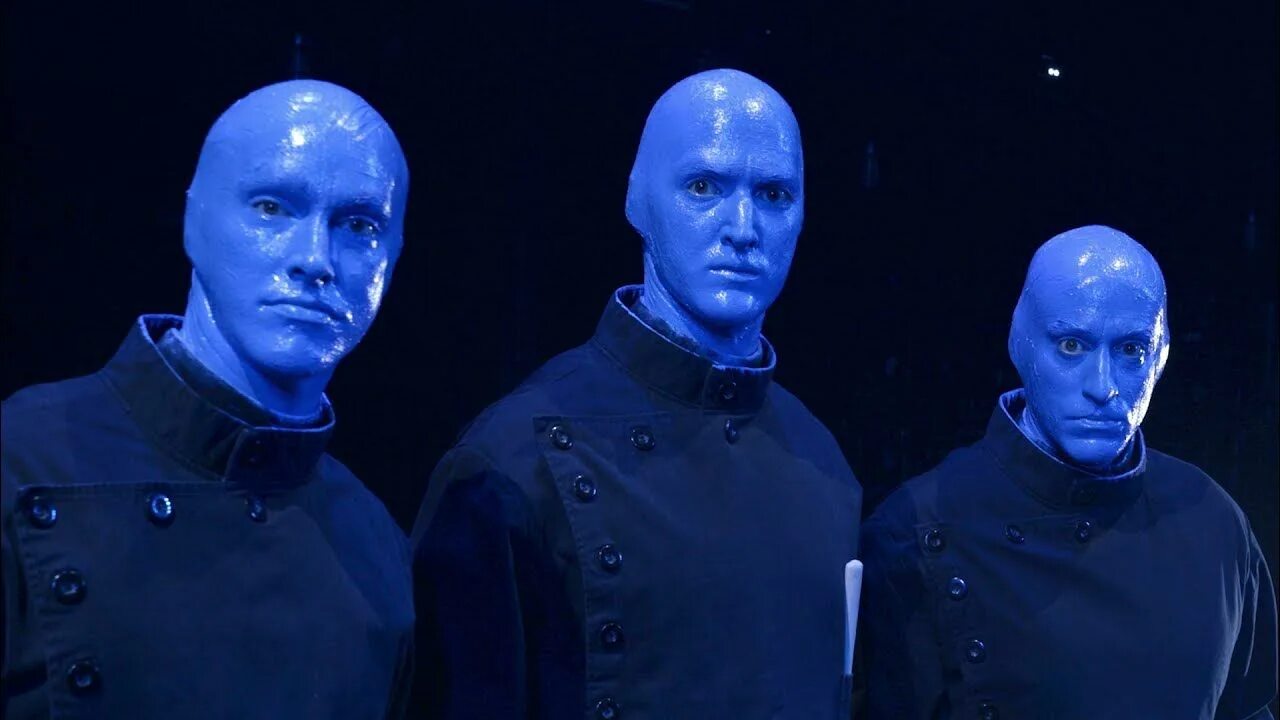 Группа без основ. Blue man Group солистка. Blue man группа без грима. Блю мен групп без масок. Blue man Group без масок.