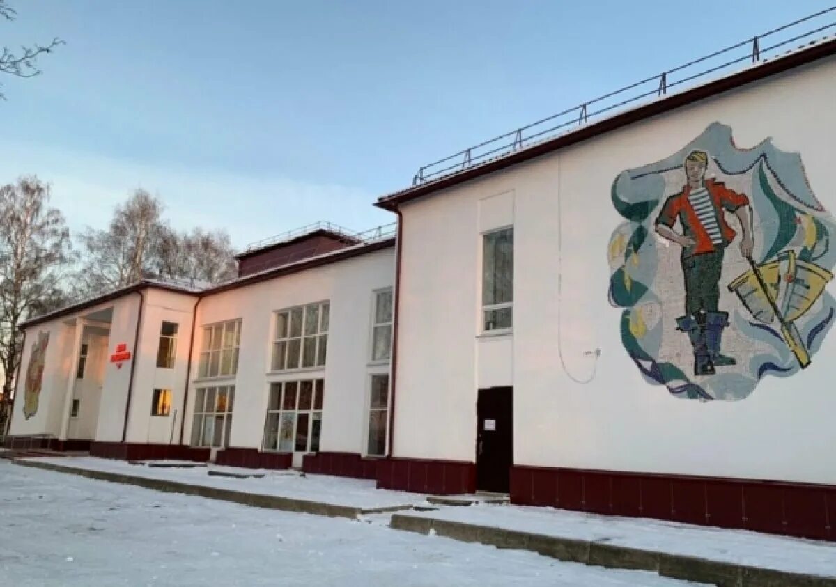 Современный дом культуры в селе фото. Глава девятин вытегорского района. Отремонтировали дом культуры. Сцена сельского дк. Дк строитель волгоград.
