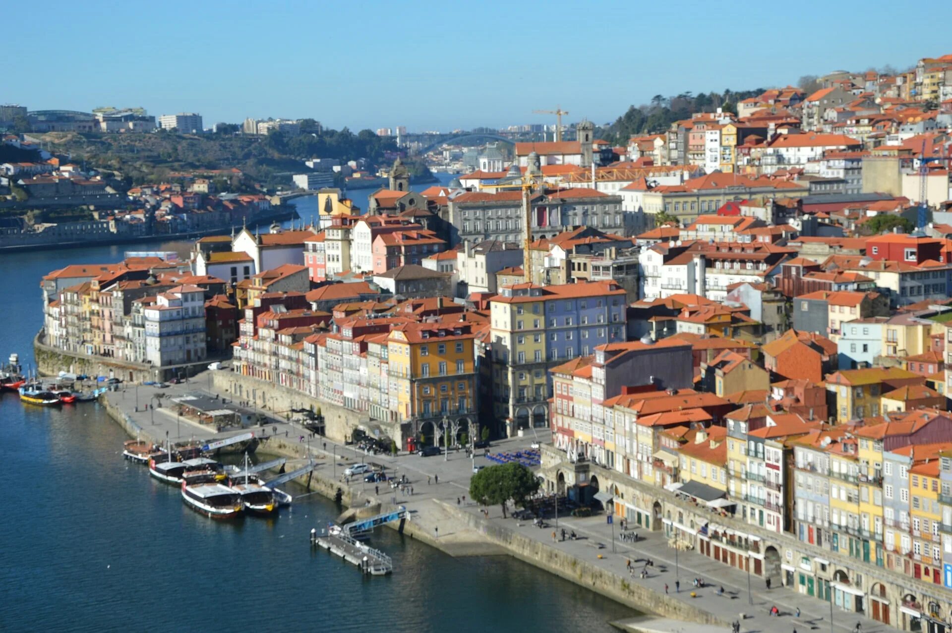 Барейро португалия. Город порту где. Португалия лиссабон порт. Город порту где. Порто португалия.