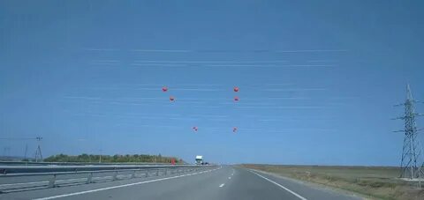 Зачем красные и белые шарики на лэп