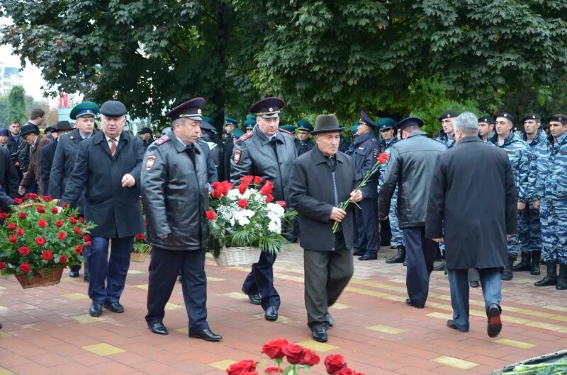 События 13 октября в нальчике. 13 октября нальчик. рейд на кабардино-балкарию 13 октября 2005 года.