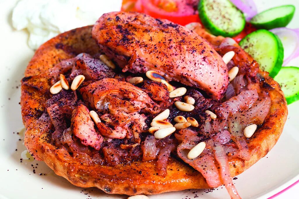 Еду суму. Musakhan Chicken. Сумах в блюдах. Palestinian Musakhan.