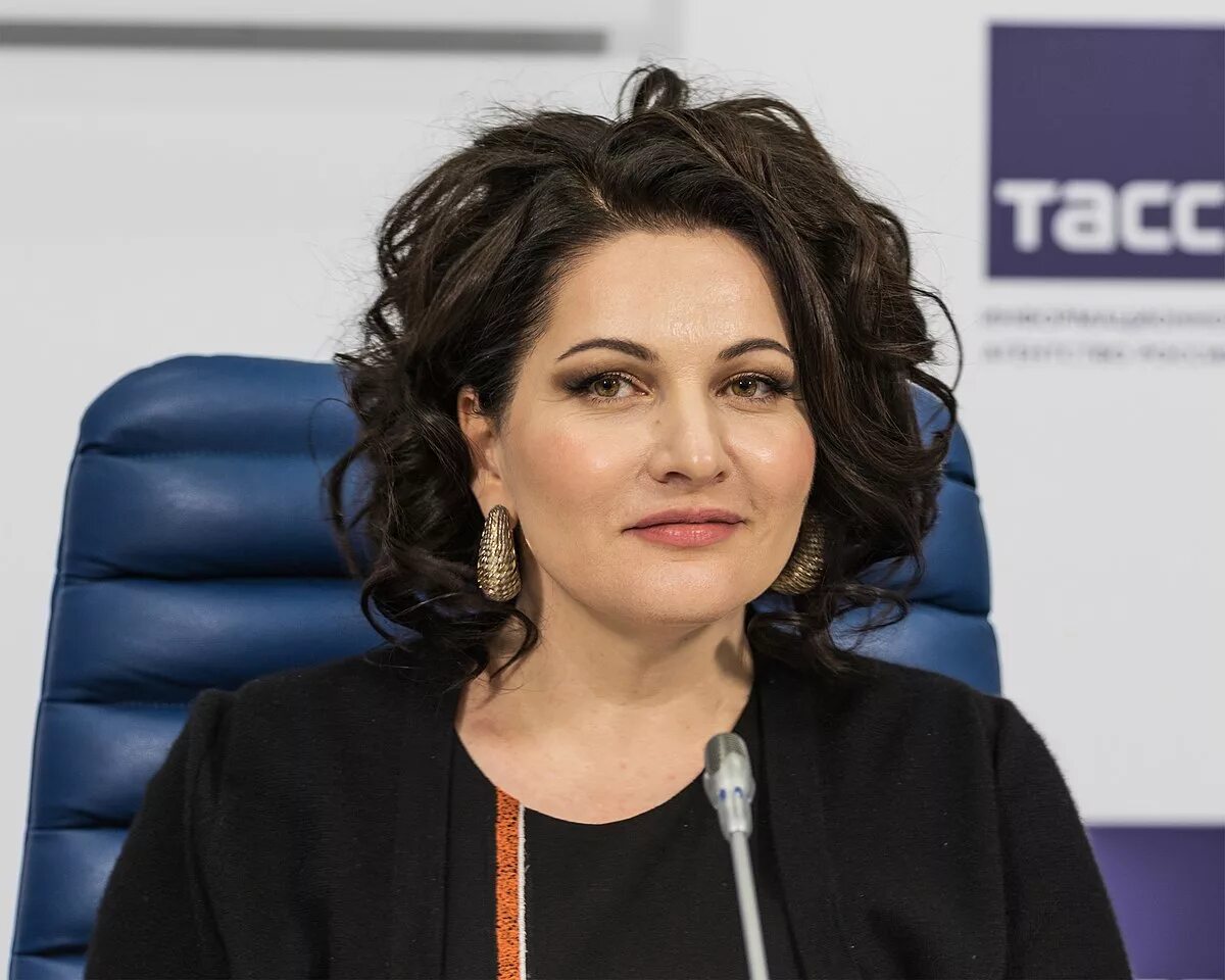 Герзмава. Хибла герзмава. оперная певица хибла герзмава. хибла герзмава фото. хибла герзмава 2025.