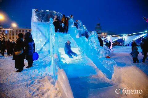 Лыжи елки ледяные горки