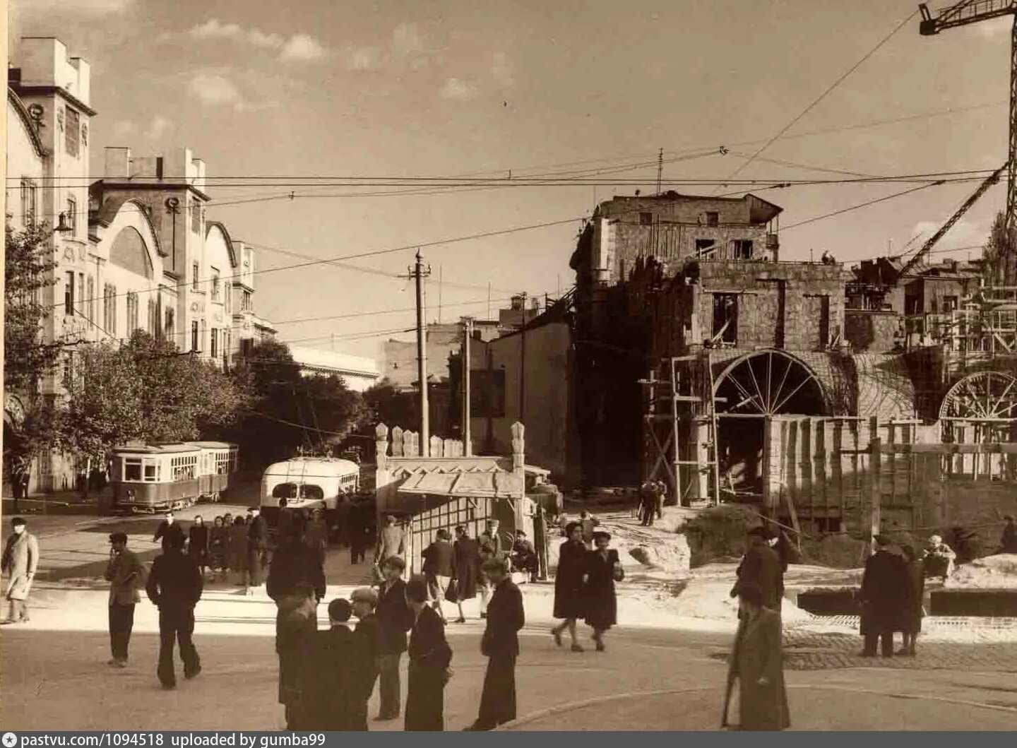 Гюмри тбилиси. Тбилиси 70 -е годы проспект Руставели. Здание Грузугля Тбилиси. Здание треста Грузуголь. Проспект Руставели Батуми 19 век.