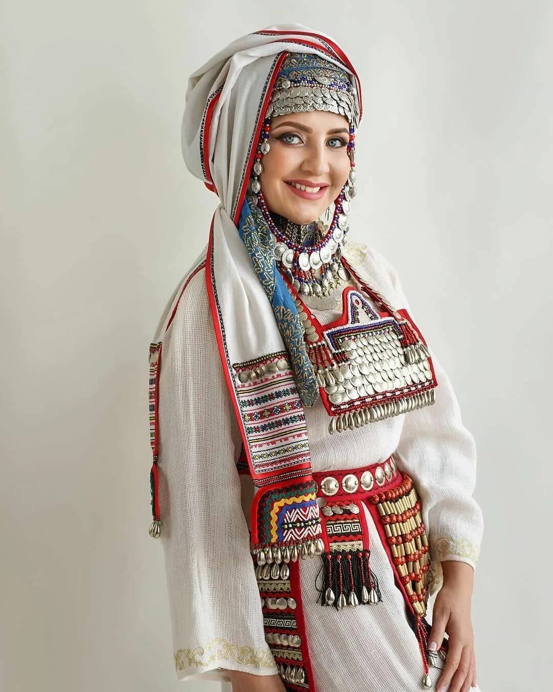 Жена чувашка. Жена чувашка. Тухья чувашский головной убор. Головной убор чувашей. Хушпу национальный головной.