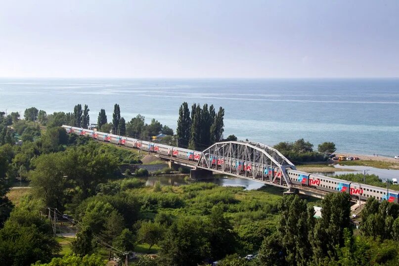 Гагра, леселидзе природа. Адлер абхазия гагры. Адлер гагра. Железная дорога адлер сухум. Сухумское шоссе гагра.