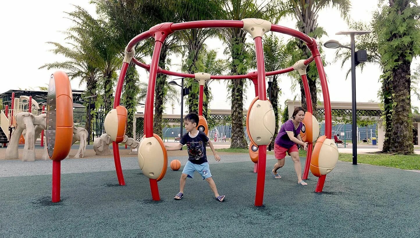 Play gym. Детские площадки сингапур. крутые вещи для playground. качели шар в развлекательных центрах. playground activities.