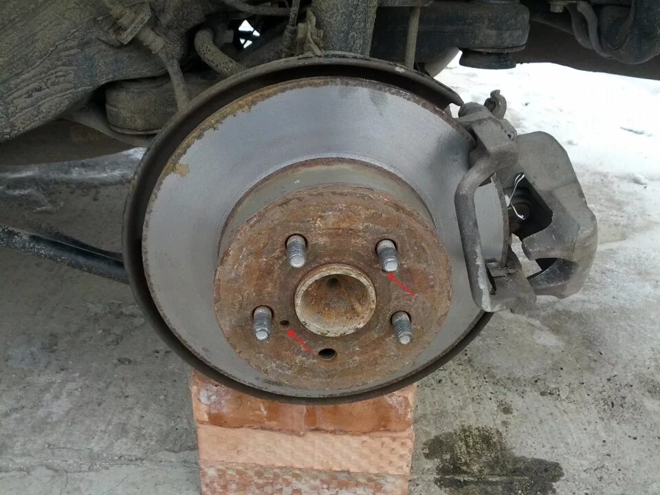 Как снять барабан на авенсис т250 Шины toyota sequoia