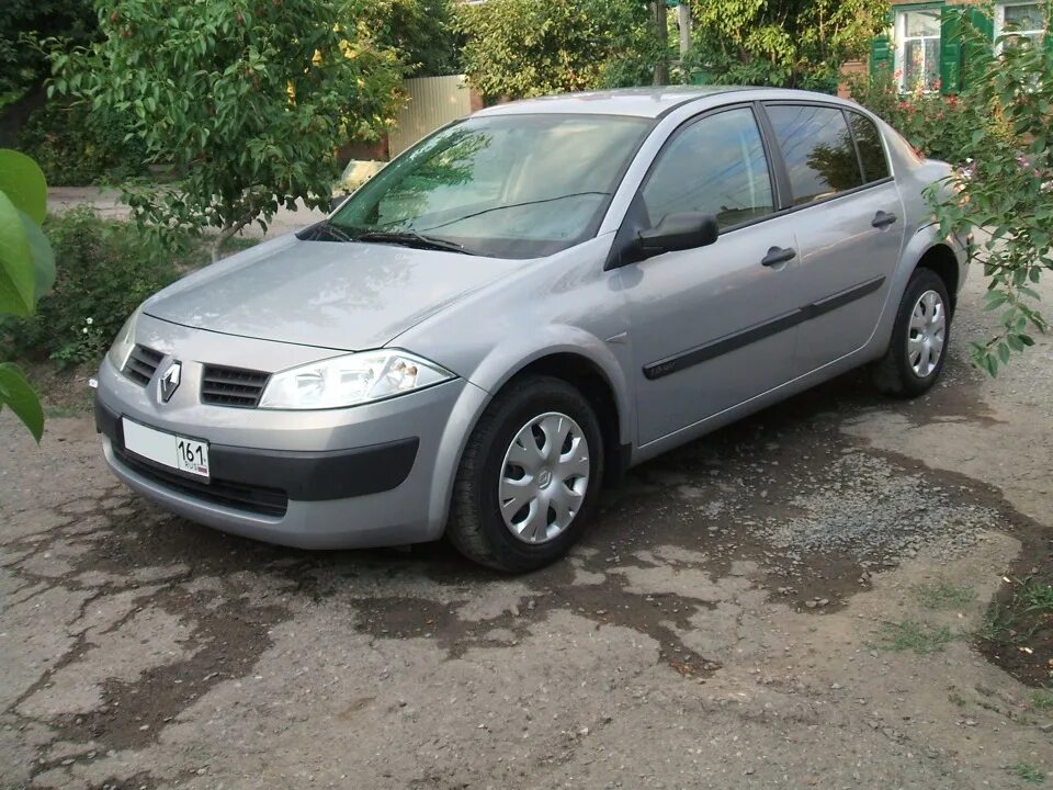 Купить рено 2005 года. Рено Меган 2005. Renault Megane 2 2005. Рено Меган 2 2005. Рено Меган 2 2005 года.