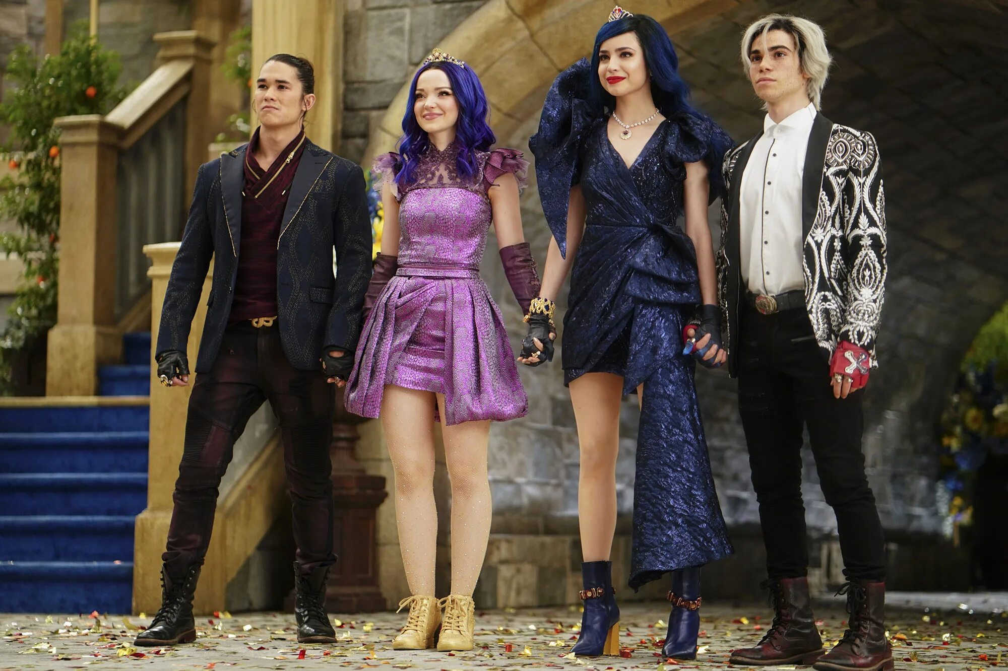 Наследники (descendants) 2015. Наследники 3 / descendants 3 (2019). Наследники Дисней 3. Наследники 2015 Дисней. Наследники 3 2015