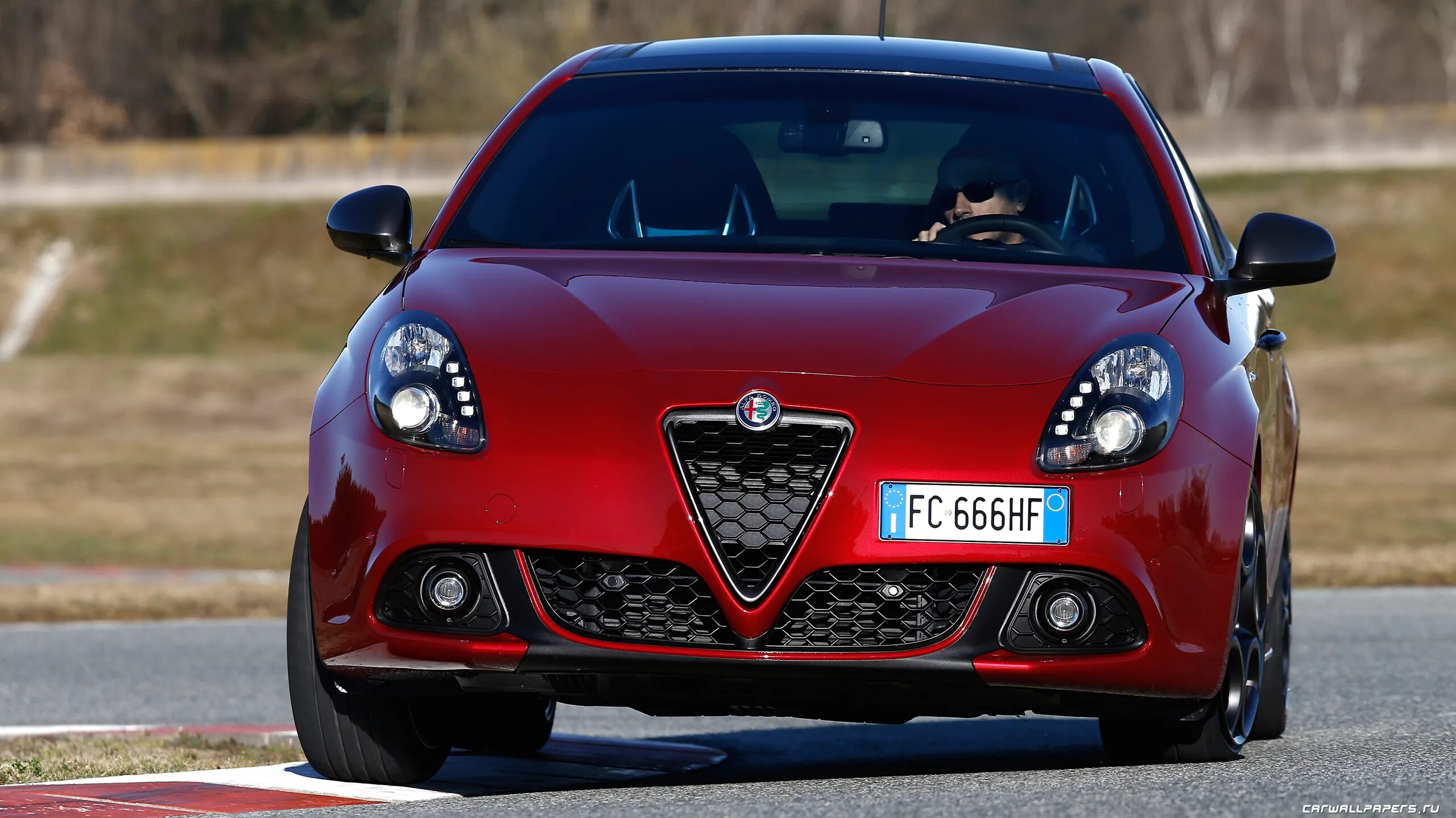 Альфа ромео авито. Alfa Romeo Giulietta 2016. Машина Alfa Romeo Giulietta. Альфа Ромео Гиулиетта 2016. Alfa Romeo Giulietta 2017.