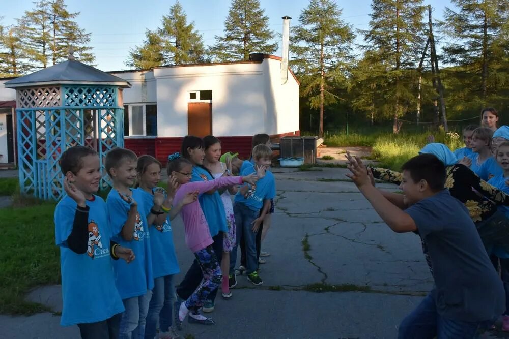 Родничок ачинск. Родник лагерь Улан-Удэ. Лагерь Родник на верхней Березовке. Лагерь Родник Бурятия. Детский лагерь Родник Улан-Удэ.