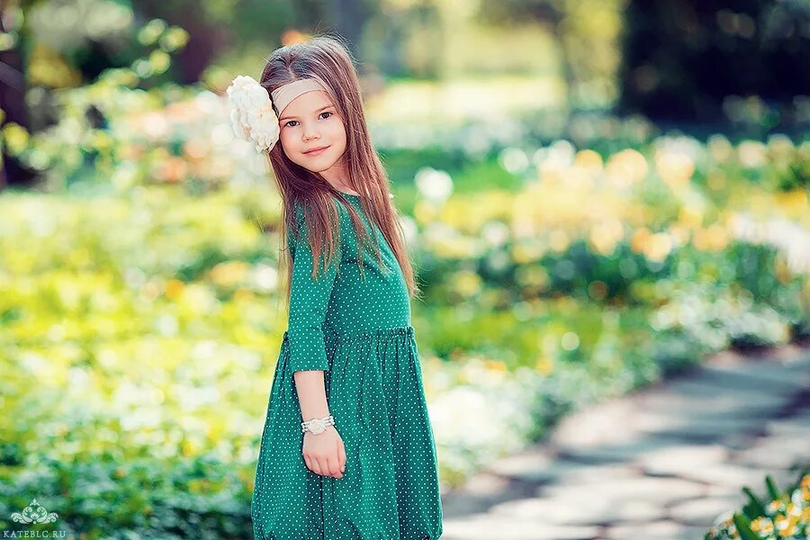 зеленые девочку мама