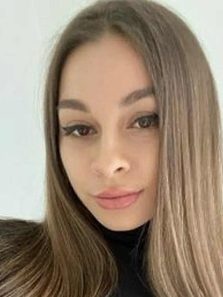Порно Лоли Липс Муж На Час