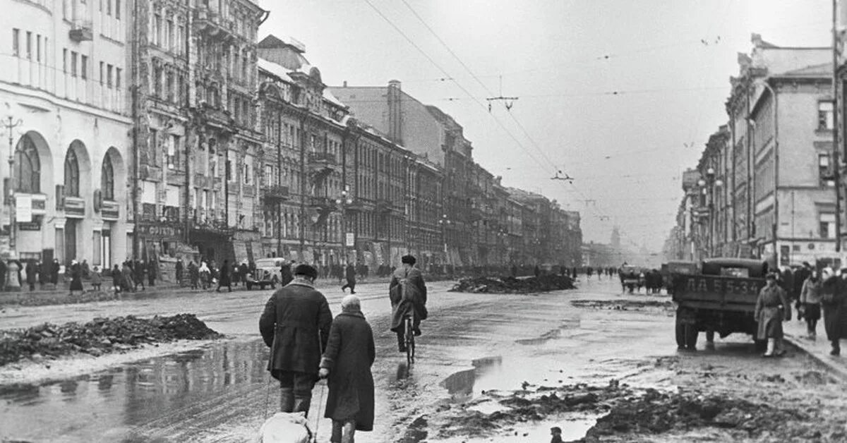 Блокада ленинграда сентябрь 1941. В 1941 в ленинграде было начало. Захват ленинграда 1941. В 1941 в ленинграде было начало. Блокада ленинграда 1942 год.