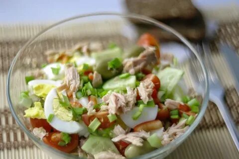 Консервированный тунец с пекинской капустой