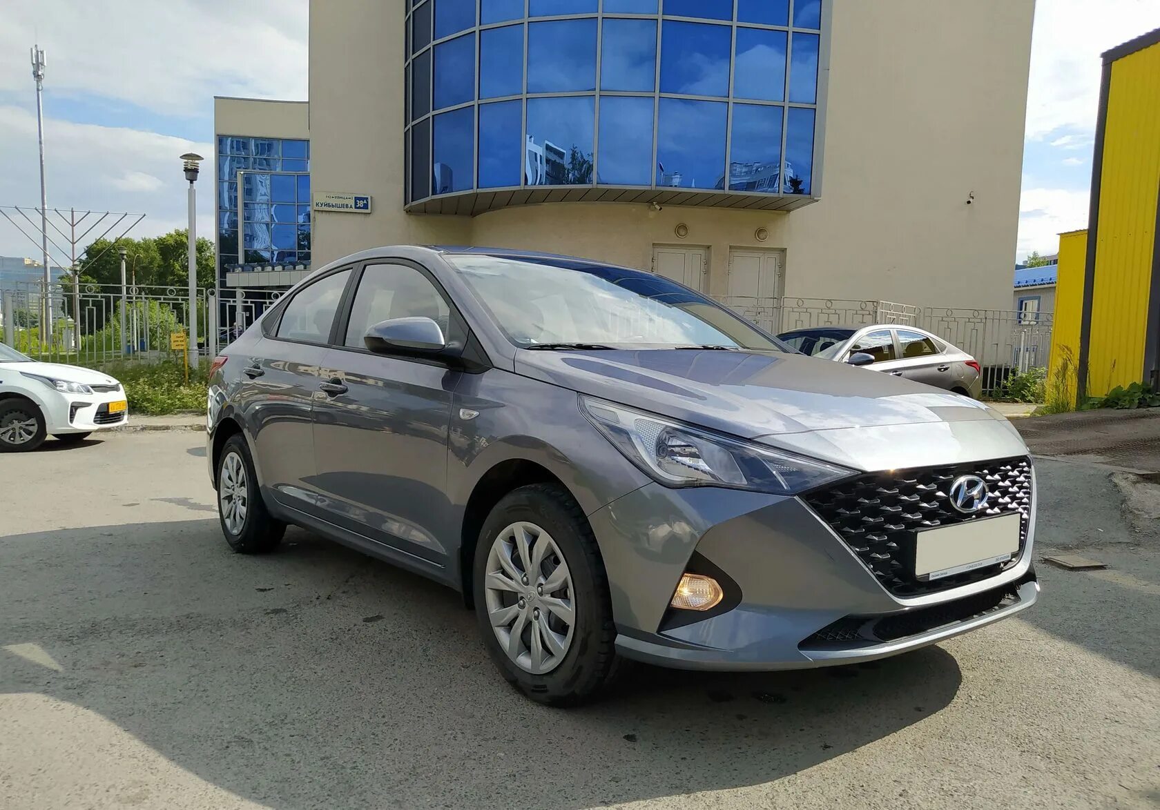 Solaris plus. Hyundai solaris active plus. solaris active plus 2025. солярис актив плюс 2025. актив плюс солярис комплектация 2025.