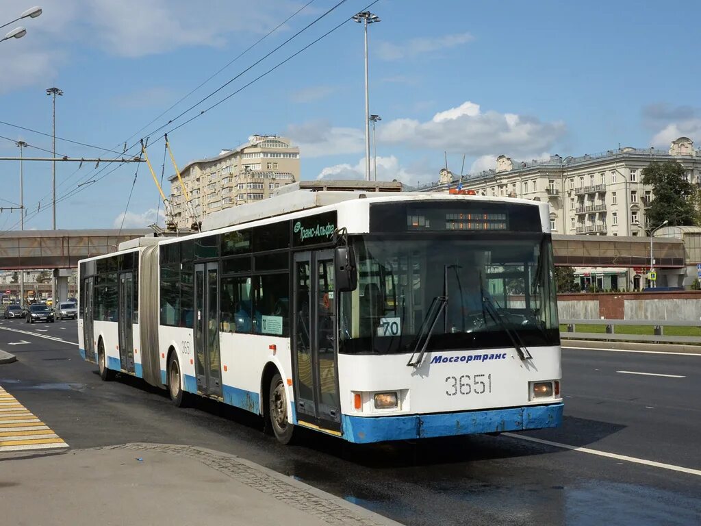 70 троллейбус москва. Новый троллейбус вмз премьер. Троллейбусы 70 годов барнаул. Троллейбус 70 москва. 70 троллейбус москва.