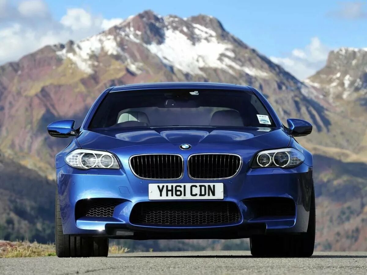 Найди машину бмв. Bmw m3 coupe 2008. Bmw италия. Найди машину бмв. Bmw 530 m.