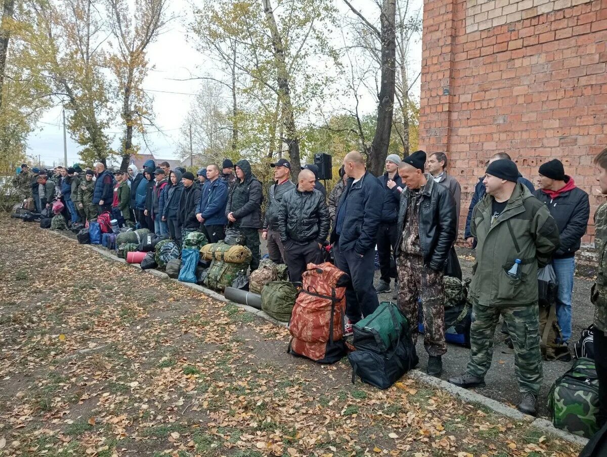 Много ли сейчас добровольцев. Много ли сейчас добровольцев. Много ли сейчас добровольцев. День добровольца донбасса. Много ли сейчас добровольцев.