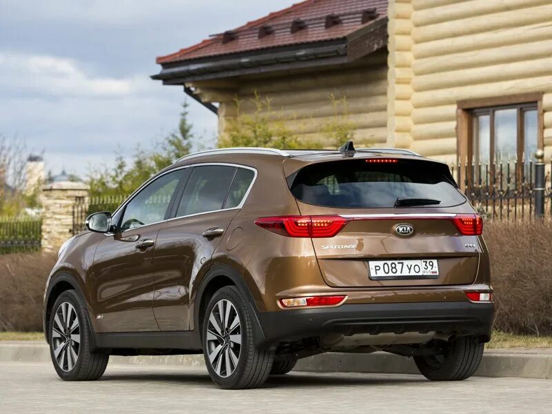 Полный привод 2022. Exeed lx 2023. Полный привод 2022. Дача ларгус 2022. Спортейдж 5 черный.