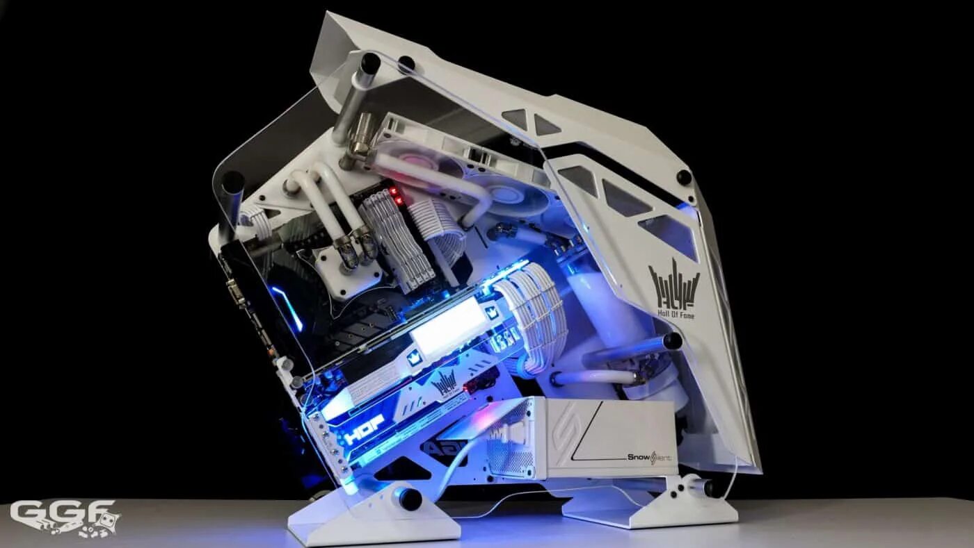 Белая сборка. Cougar conquer. cougar conquer системный блок. cougar conquer сборка. cougar conquer hof z370.