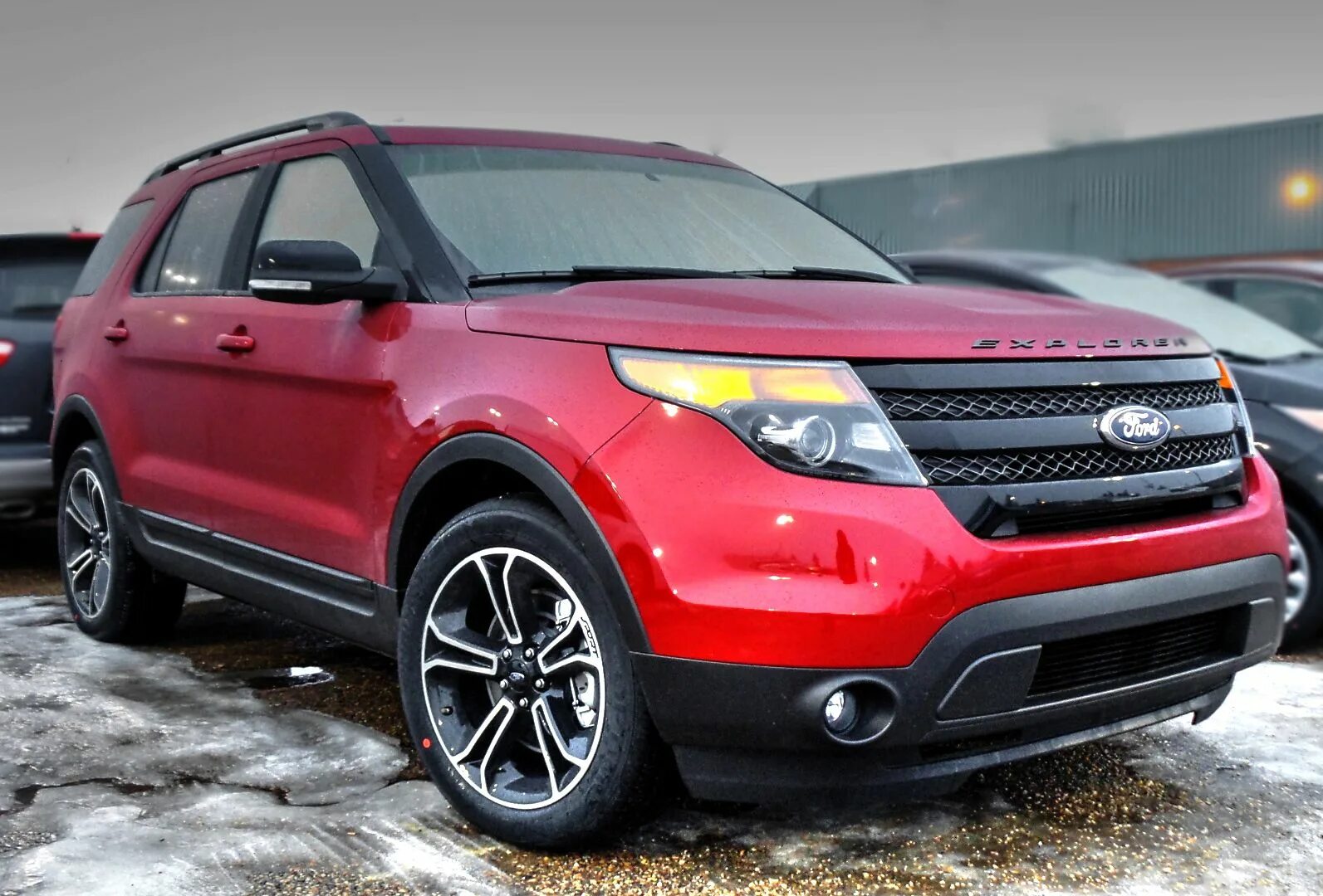 Форд куплю в магазине. Ford Explorer Sport 2015. Форд эксплорер спорт 2015. Форд эксплорер 5 спорт. Форд эксплорер красный.