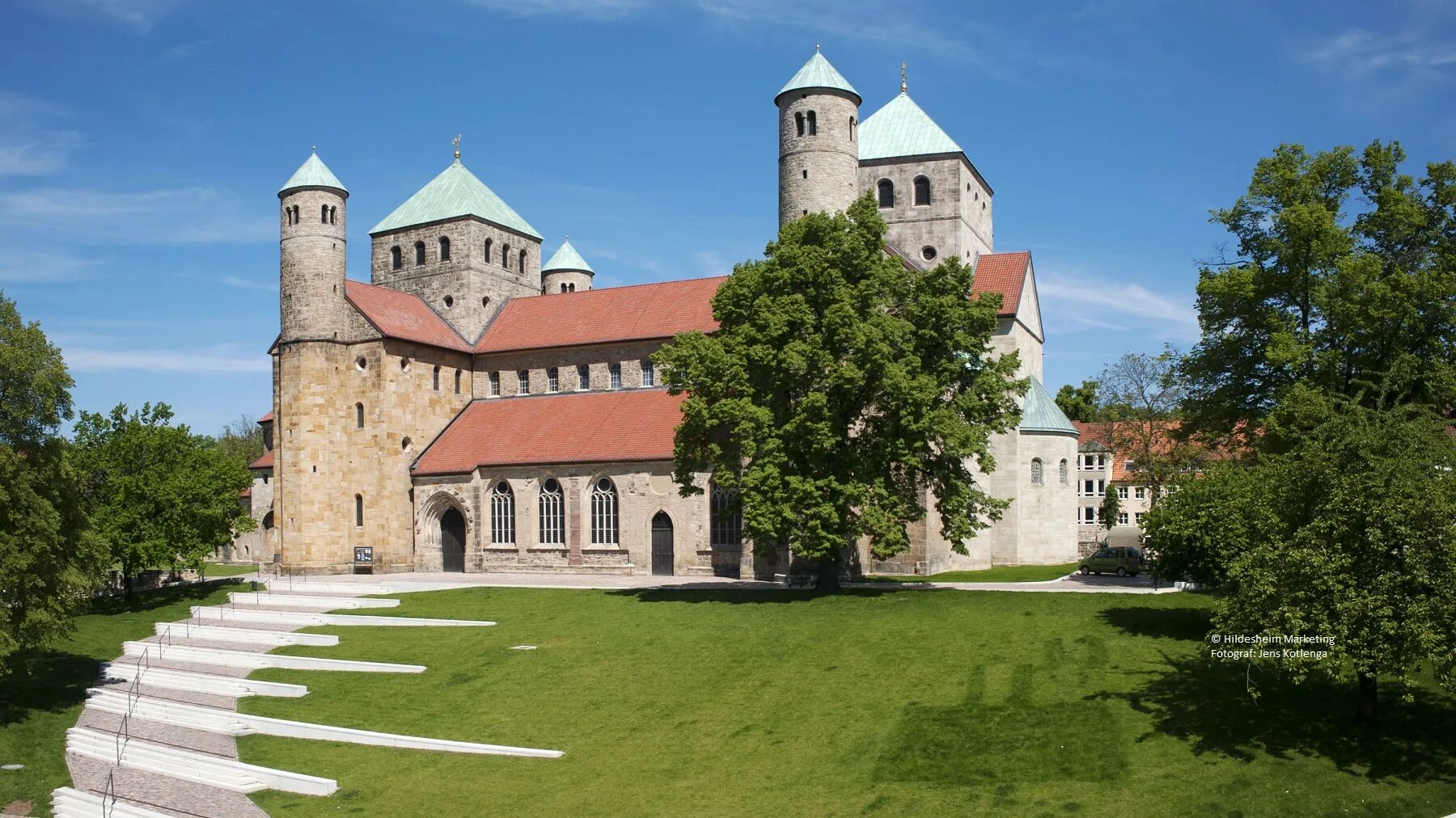 Лютеранская кирха святого михаила. Церковь святого пантелеймона кёльн. Церковь санкт михаэль в хильдесхайме. Стефана австрия. Церковь санкт михаэль в хильдесхайме.