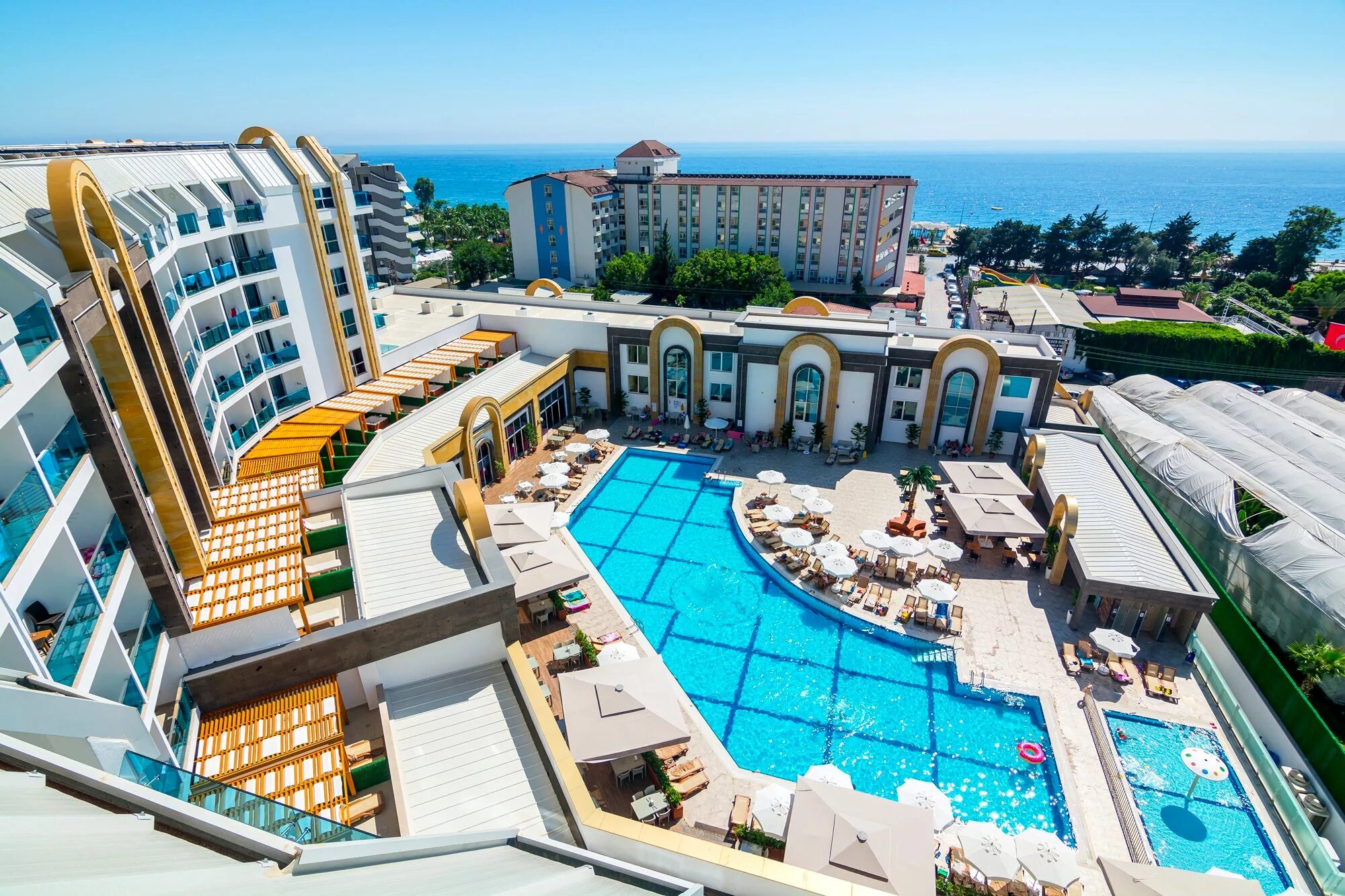 Новые отели алании. Отель Lumos Deluxe Resort 5. Турция Люмос Делюкс Алания. The Lumos Deluxe Resort Hotel & Spa 5*. Люмос Делюкс 5 Турция.