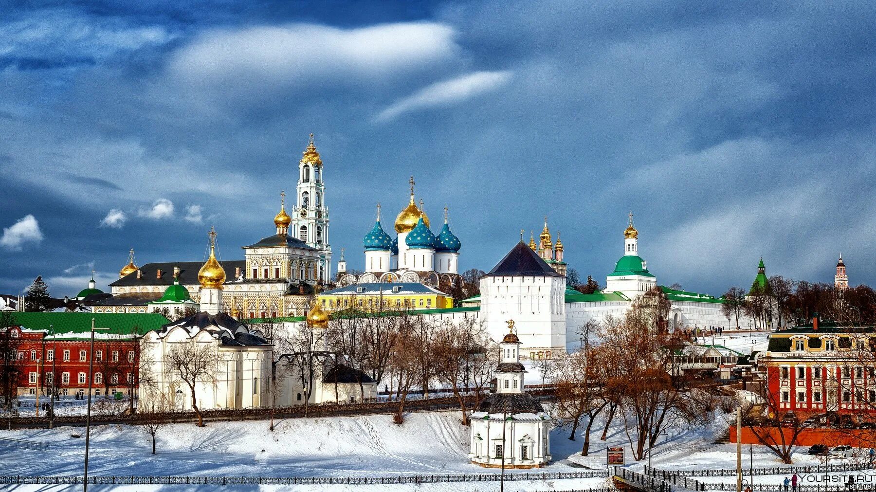 Монастырь святой троице сергиев. Троице-Сергиева Лавра Сергиев Посад. Троицкий монастырь Сергиев Посад. Сергиев посадтроицв Сергия Лавра. Сергиев Посад монастырь Сергия Радонежского.