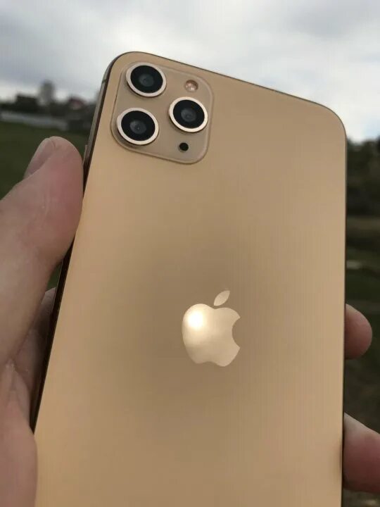 Золотой айфон 11 про. Iphone 11 Pro Max золотой. Iphone 11 Pro Max 512. Айфон 11 про Макс 512 золотой. Iphone 14 Pro Max Gold.