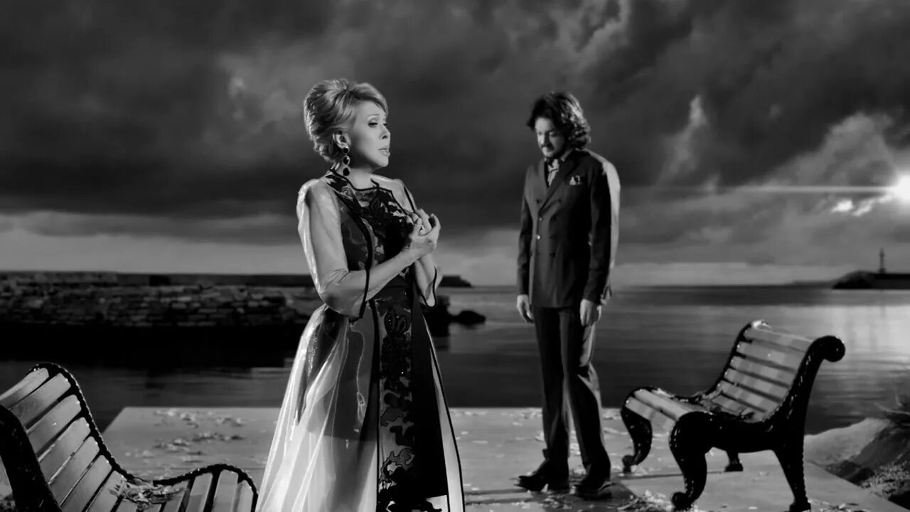 Елена темникова клипы. Егор крид алексей воробьев больше чем любовь. Шакира и рианна can't remember. Крутые видеоклипы. Слезы коллаж.