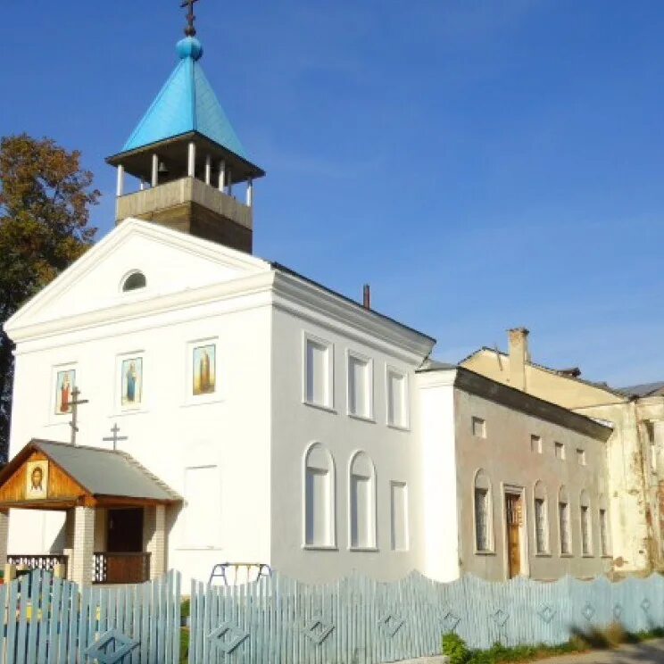 Церковь воскресенское нижегородская область. Церковь троицы живоначальной село троицкое. Церковь зосимы и савватия, село троицкое. Церковь воскресенское нижегородская область. Воскресенская церковь (воскресенск).