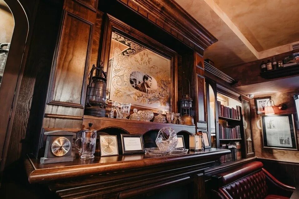 Майкл коллинз паб на цветном. Бар майкл коллинз на цветном бульваре. The michael collins паб москва. Ирландский паб майкл коллинз. Michael collins pub москва.