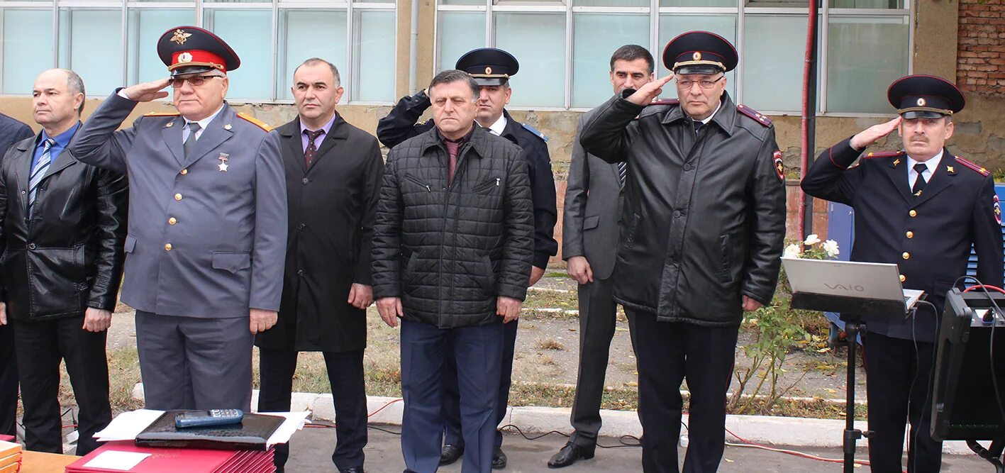 Участковые махачкалы. ОМВД по г Хасавюрт. Начальник ОВД города Махачкалы. Кировский районный отдел полиции Республики Дагестан. Начальник ГОВД Хасавюрт.