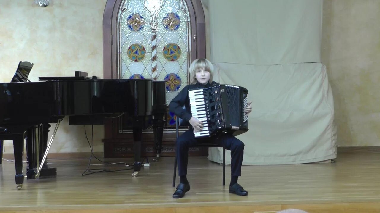 Фоссен карусель. Флик-фляк аккордеон фоссен карусель. фоссен карусель баян. фоссен композитор. карусель флик фляк на аккордеоне.