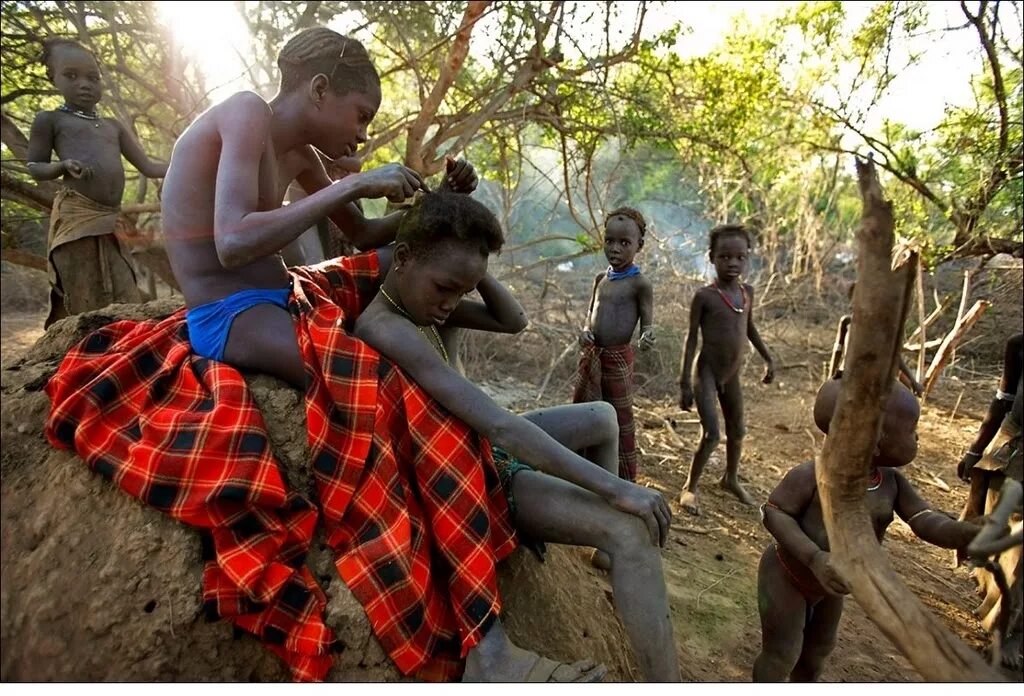 Куньяза. Африканские племена. Дикие африканские племена.