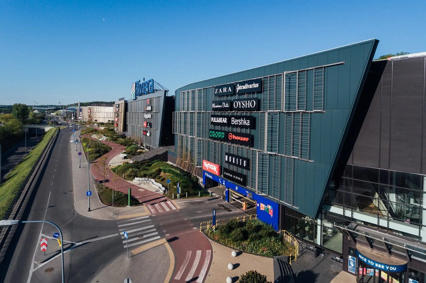 Тц на автозаводской ривьера. Ривьера Гдыня. ТЦ Ривьера Автозаводская. Rivera Mall Москва. Rivera Гдыня.