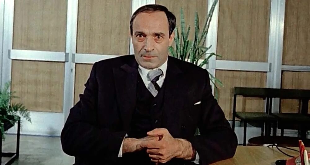 Валентин гафт чародеи. Гафт сатанеев. Чародеи 1982 гафт. Валентин гафт — аполлон митрофанович сатанеев. Сатанеев в чародеях.