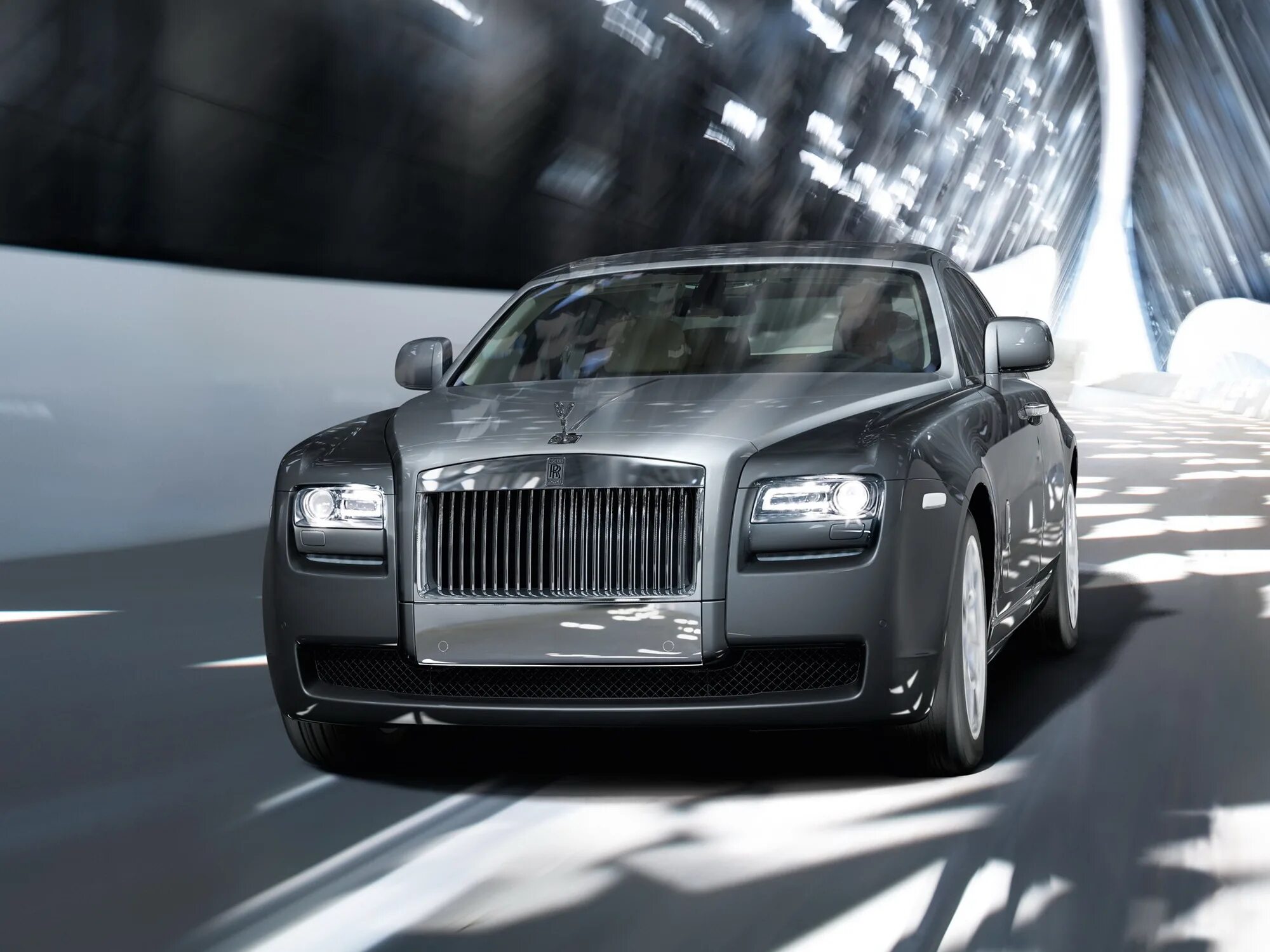 1 rolls royce. Rolls Royce Ghost 2009. Роллс Ройс гоуст 2011. Rolls Royce Ghost 2010. 1 Роллс Ройс.