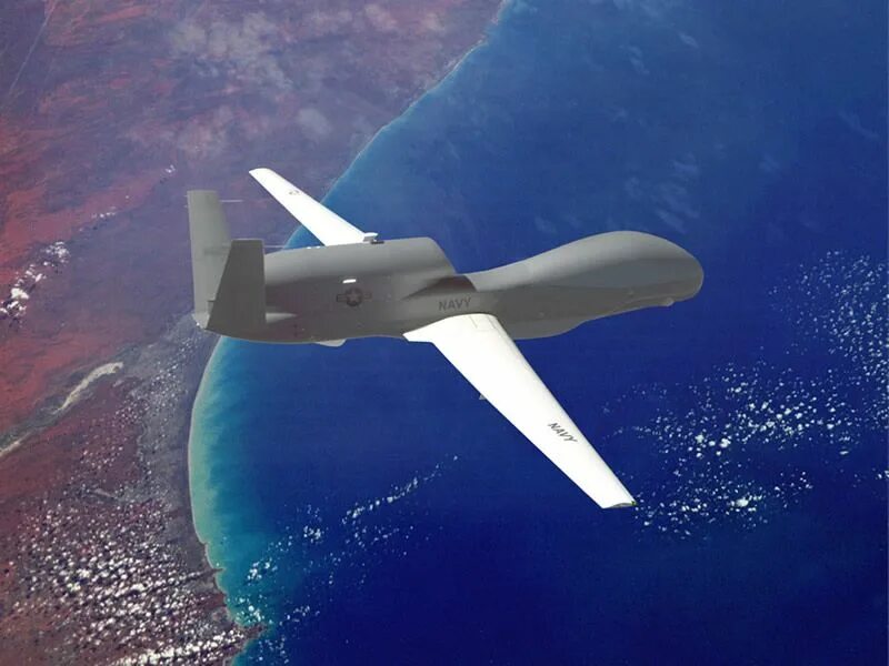 Дрон над морем. Американский беспилотник посейдон. rq4b40 беспилотник сша. американский беспилотник северное сияние. беспилотник над морем.