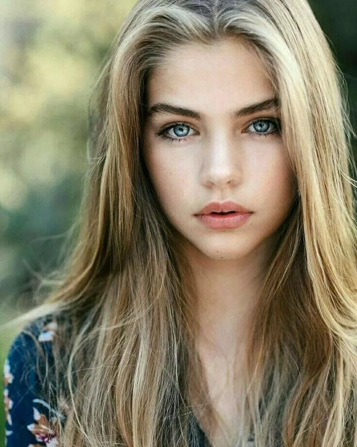 Most beautiful girl ever. Милая девушка. Леа кувилье. Mahnilar 2022. Малена морган фотосессия.