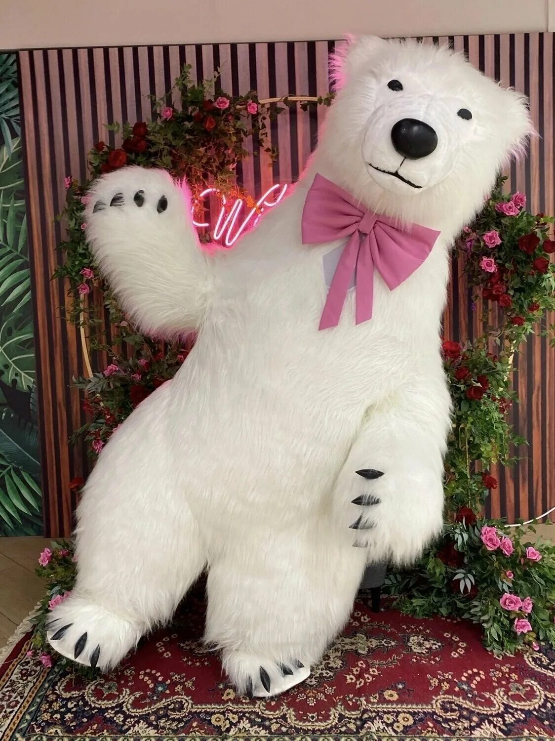 мишка на праздник. ростовой медведь на день рождения. мишка на праздник. праздничные медвежата. медведь на праздник.