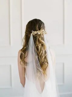 свадебный хвост прическа с фатой