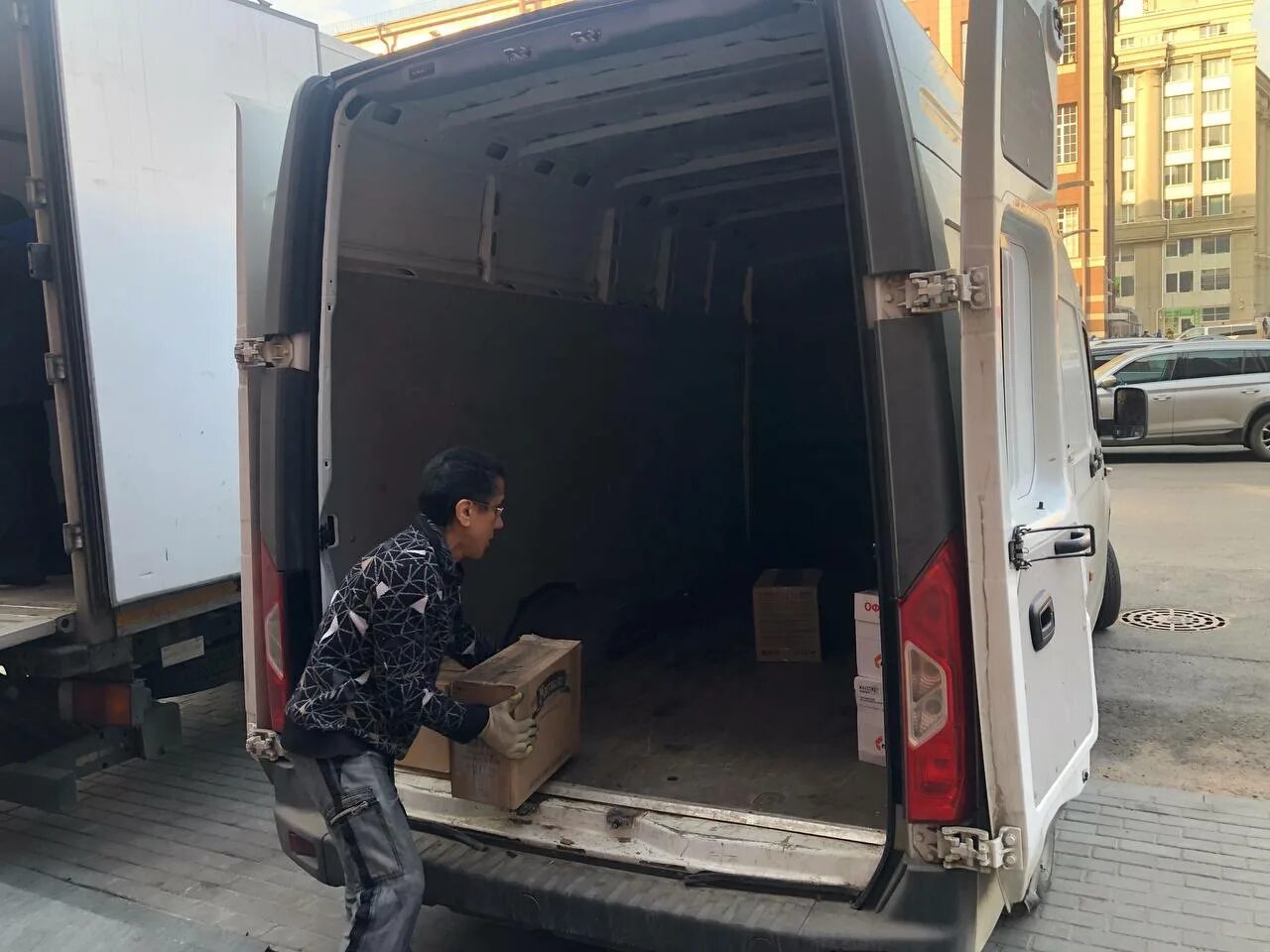 Пять тонн. Даешь 5 тонн. Пять тонн. Даешь 5 тонн. Газон некст 5 тонник габариты кузова.