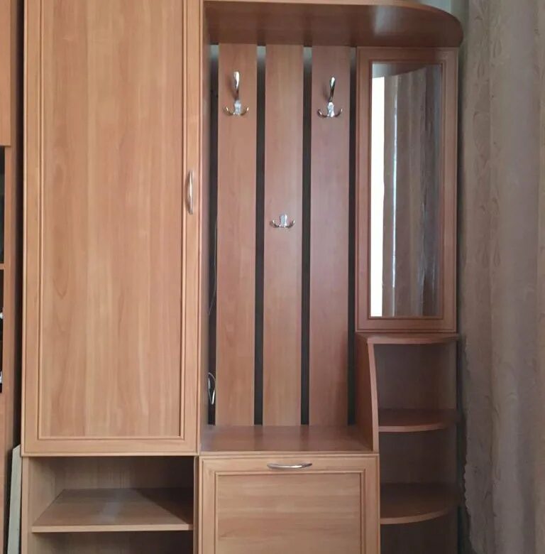 Прихожие б у москва. Прихожая бу. Прихожая б/у на авито. Прихожая б/у. Прихожие шкафы,б,у.