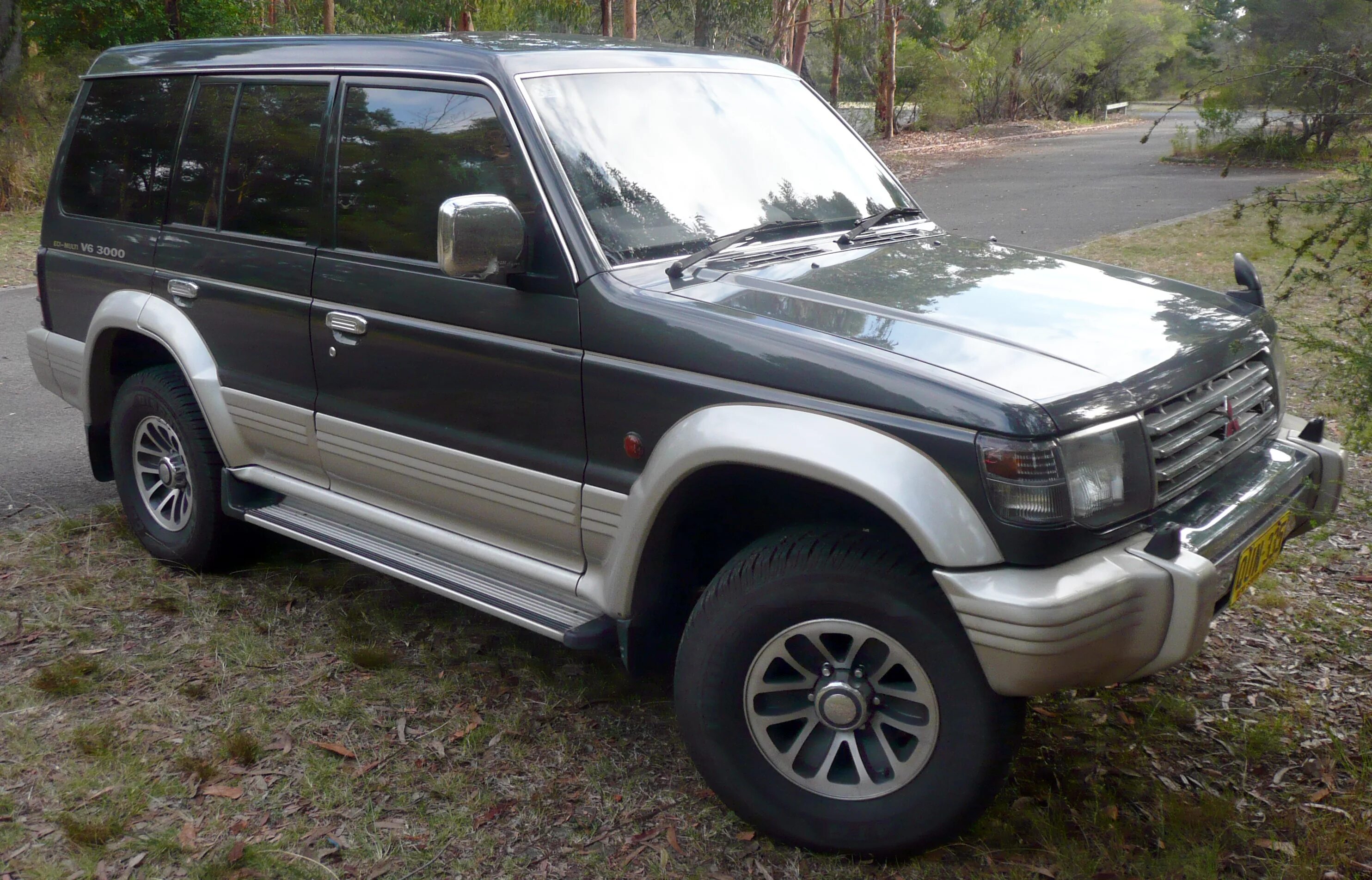 Авито мицубиси дизель. Мицубиси Паджеро 6. Mitsubishi Pajero 3000 v6. Митсубиси Паджеро 1991. Митсубиси Паджеро 2.5.