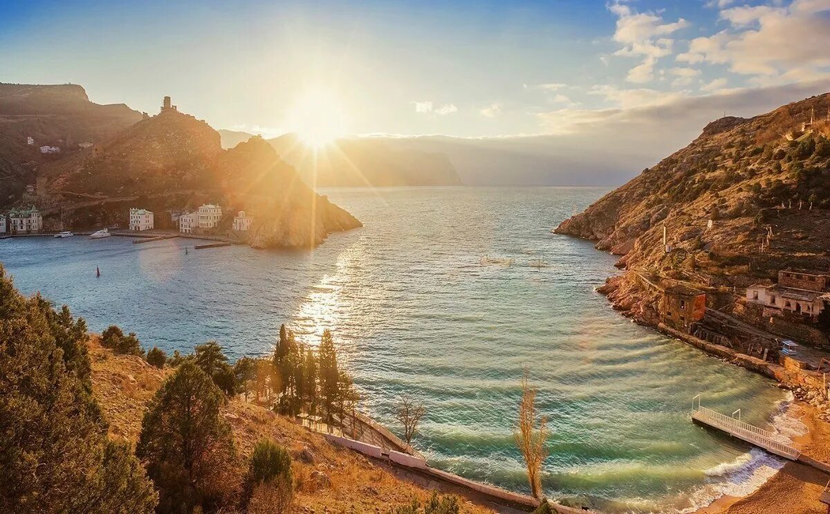 крым море и горы новый свет. тепло моря в крыму. балаклава крым пляж васили. мыс фиолент рассвет. бухта ласпи закат.
