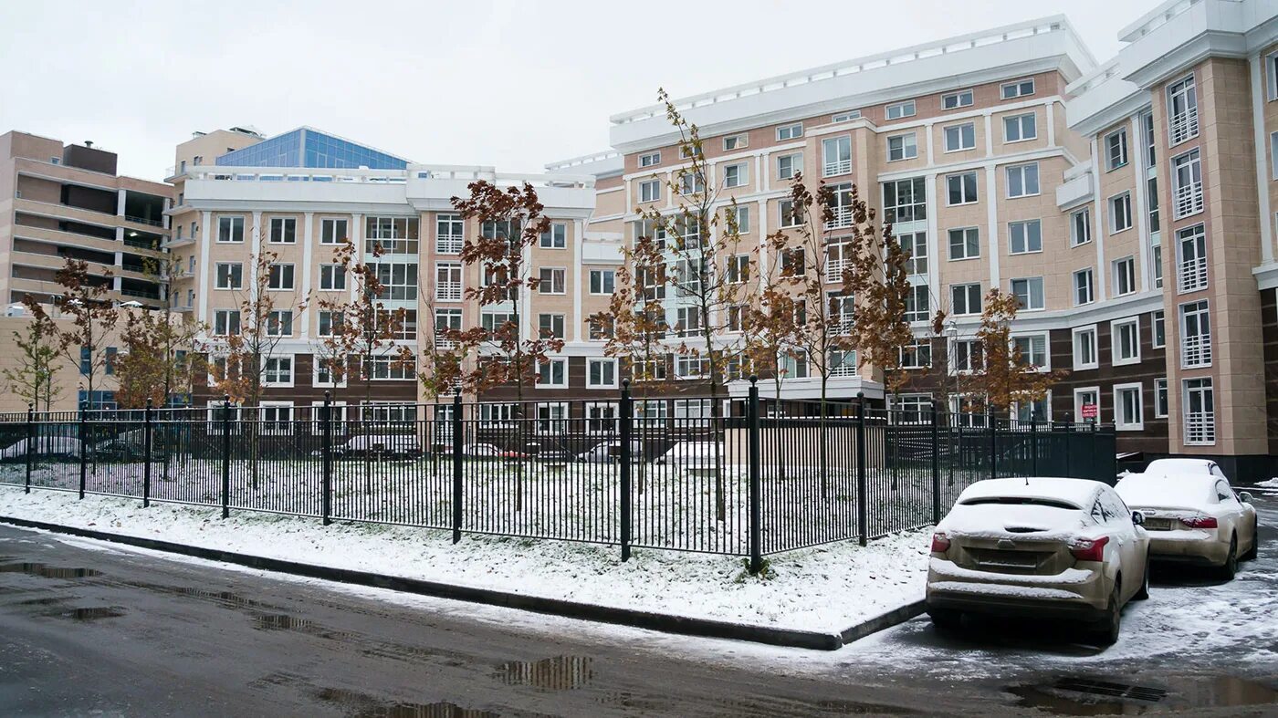 Жк николина парк. ЖК Николин парк. Николин парк Москва. Николин парк бизнес центр.